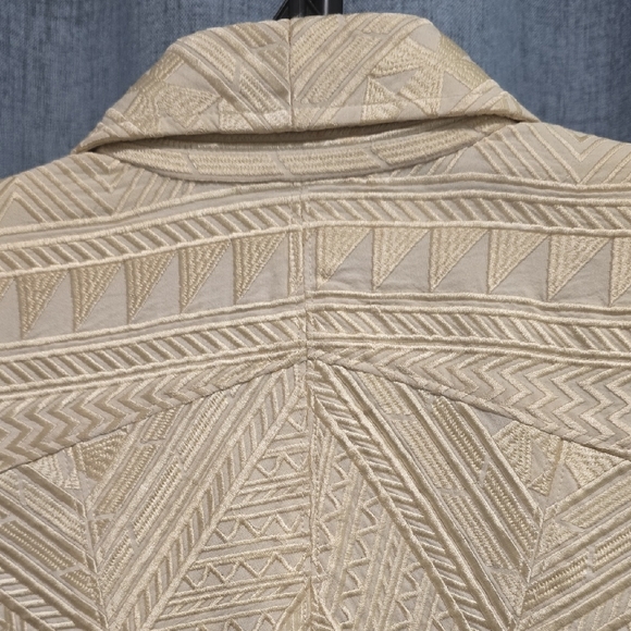 Luxurious Cream Brocade Textured Women's Blazer By Khaadi Size 10 - Picture 13 of 16